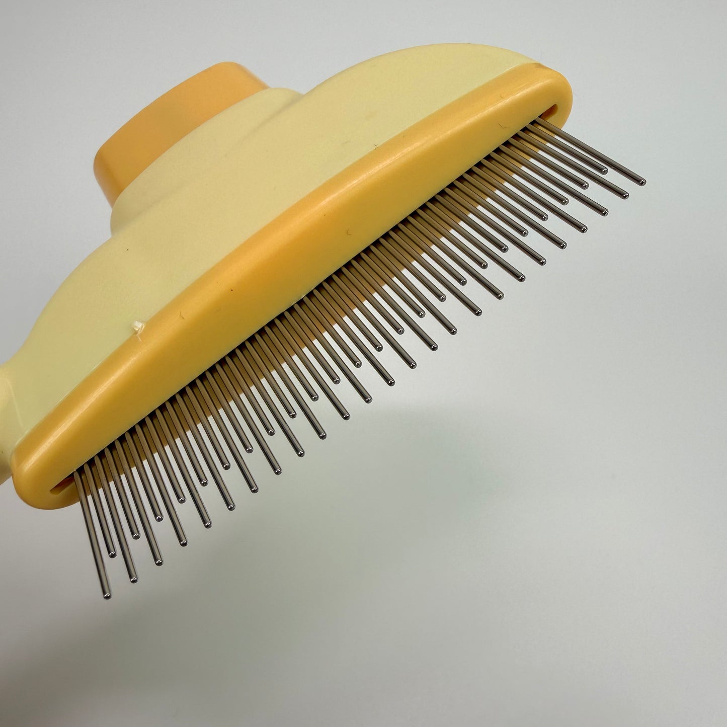 Deshedding Brush for Long & Short Haired Pets – Professional Grooming Tool