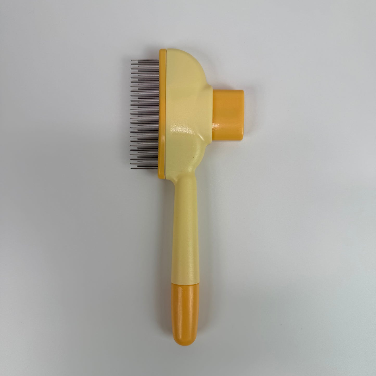 Deshedding Brush for Long & Short Haired Pets – Professional Grooming Tool