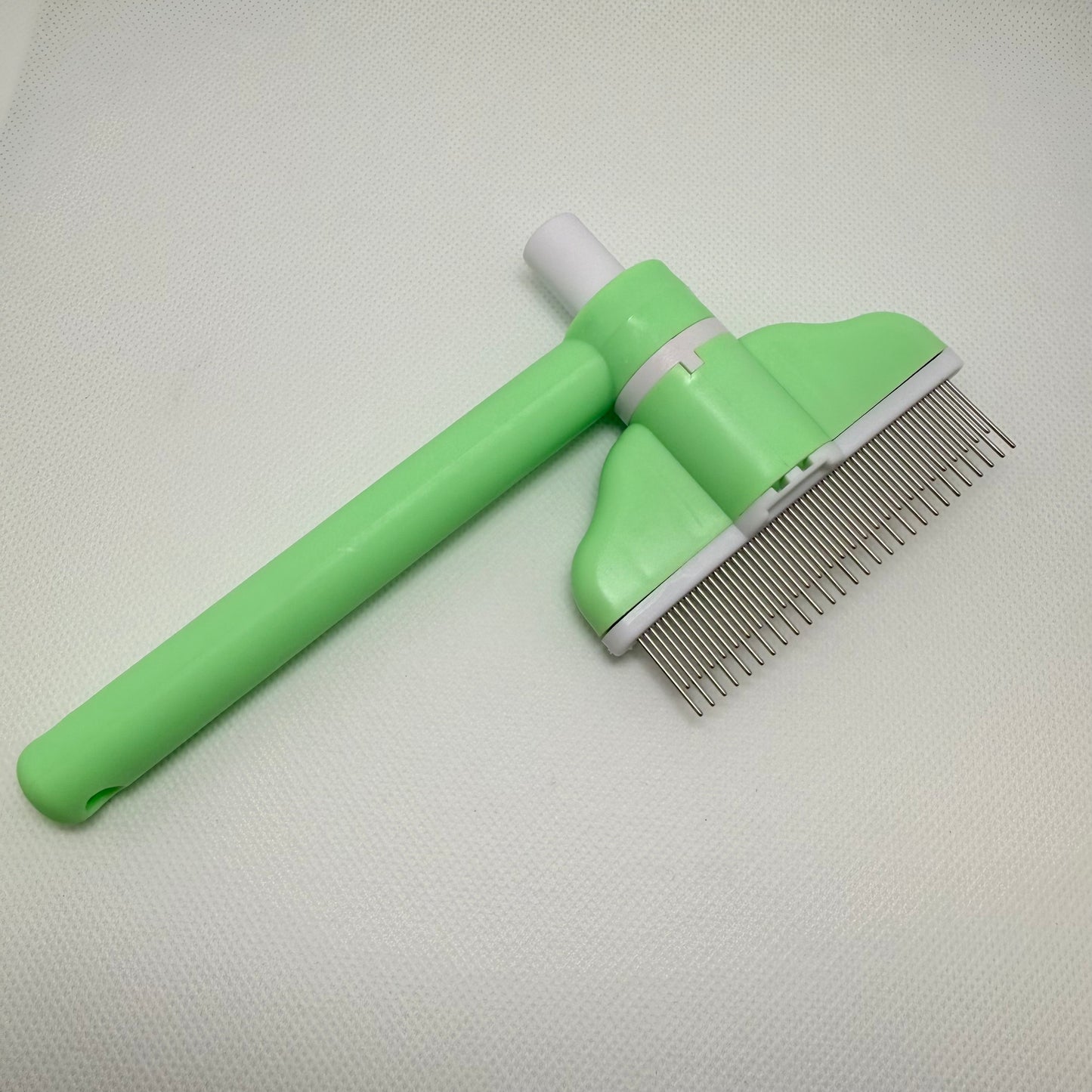 Deshedding Brush for Long & Short Haired Pets – Professional Grooming Tool